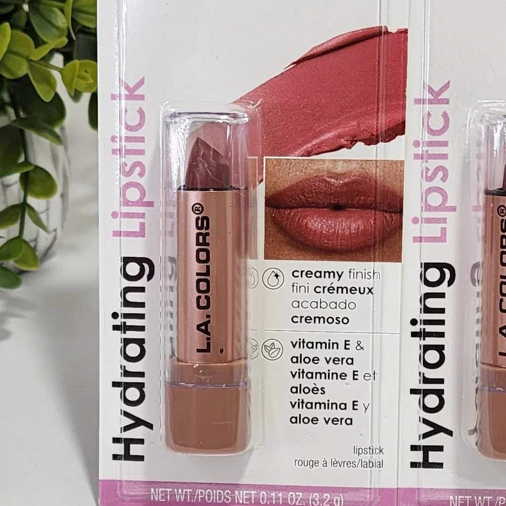 L.A. Colors Hydrating Lipstick Perfectionist Creamy Finish C62146 - Lot of 2